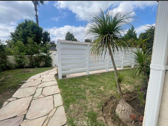 5703 Beck Avenue, North Hollywood, CA 91601