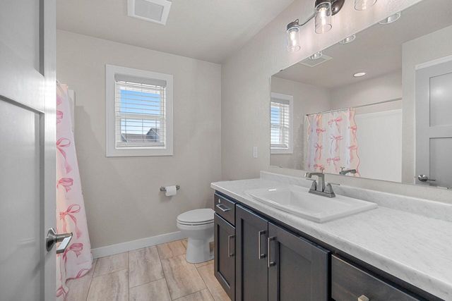 1997 Dobby STREET, De Pere, WI 54115