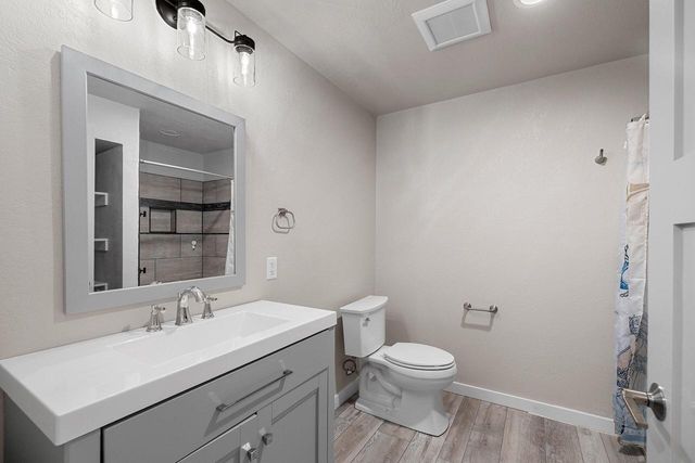 1997 Dobby STREET, De Pere, WI 54115