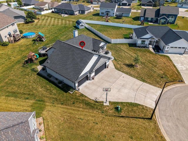 1997 Dobby STREET, De Pere, WI 54115