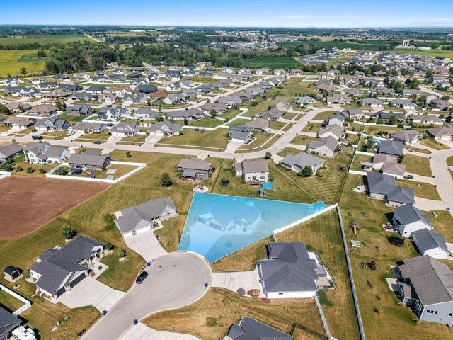 1997 Dobby STREET, De Pere, WI 54115