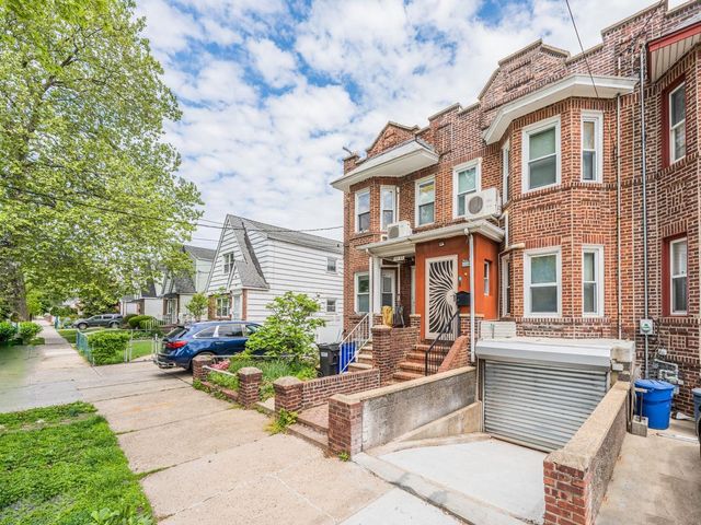 151-65 18th Avenue, Whitestone, NY 11357