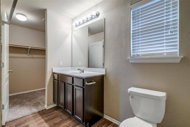 2900 Sun Berry Way, Yukon, OK 73099