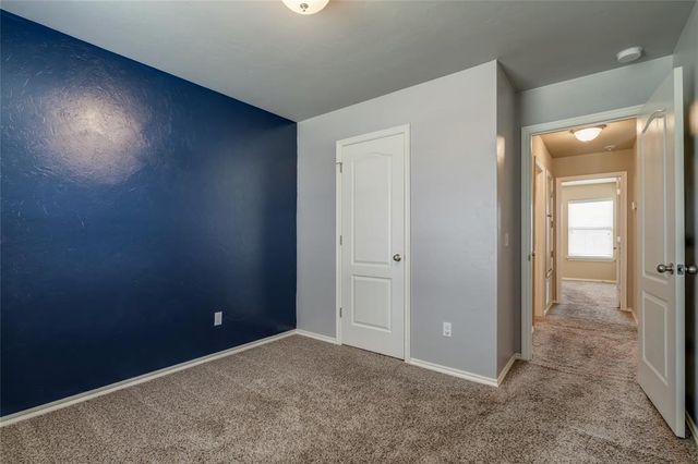 2900 Sun Berry Way, Yukon, OK 73099