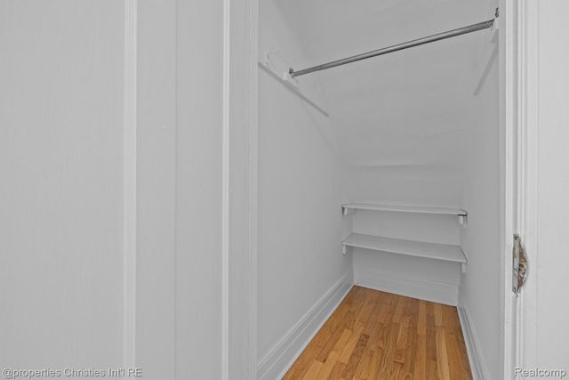 1093-95 Lakepointe Street, Grosse Pointe Park, MI 48230