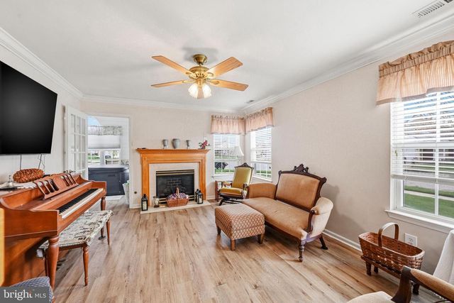 112 BLUE HERON DR, West Deptford, NJ 08086