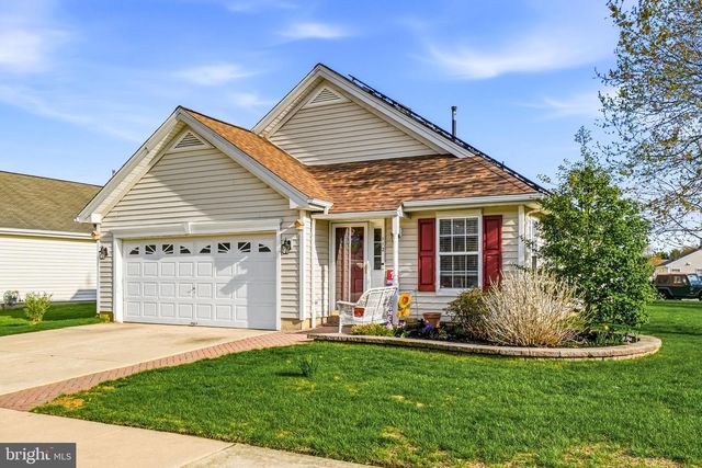 112 BLUE HERON DR, West Deptford, NJ 08086