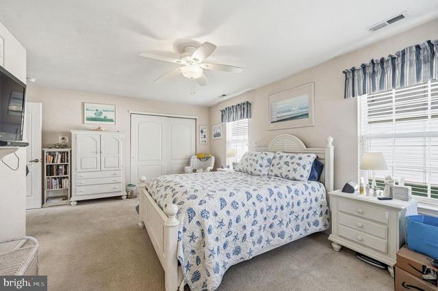 112 BLUE HERON DR, West Deptford, NJ 08086