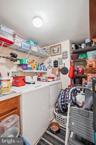 112 BLUE HERON DR, West Deptford, NJ 08086