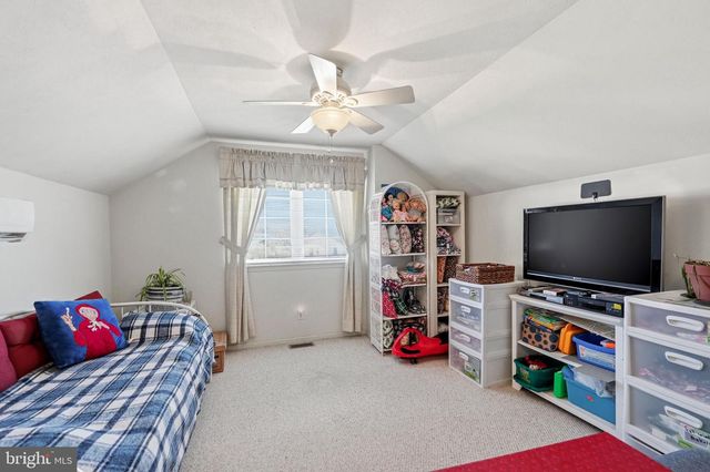 112 BLUE HERON DR, West Deptford, NJ 08086