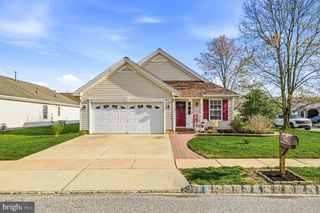 112 BLUE HERON DR, West Deptford, NJ 08086