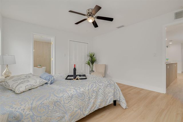 11785 108TH AVENUE N, Largo, FL 33778