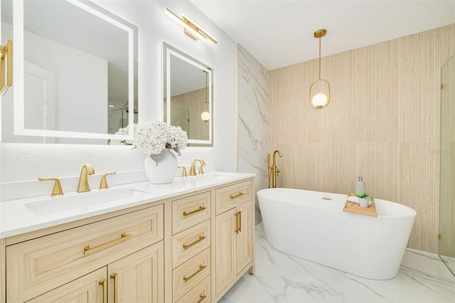 11785 108TH AVENUE N, Largo, FL 33778