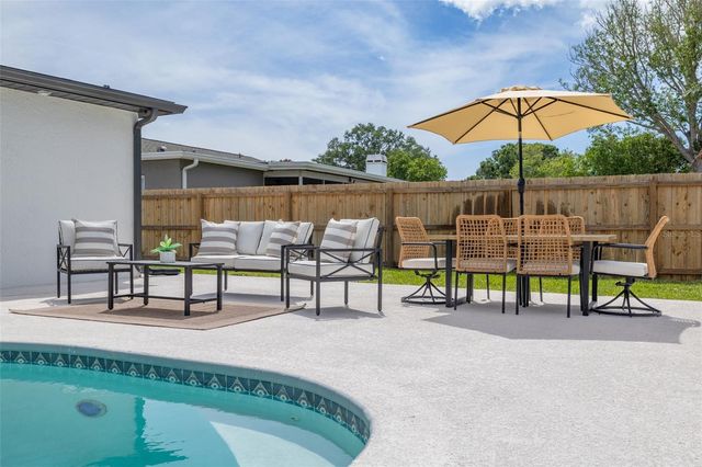 11785 108TH AVENUE N, Largo, FL 33778