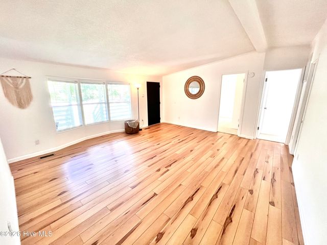 498 Arvida Spur Road, Rocky Point, NC 28457