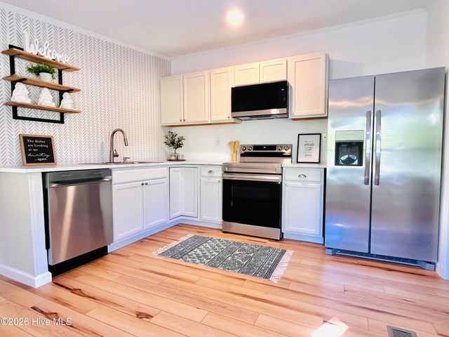 498 Arvida Spur Road, Rocky Point, NC 28457