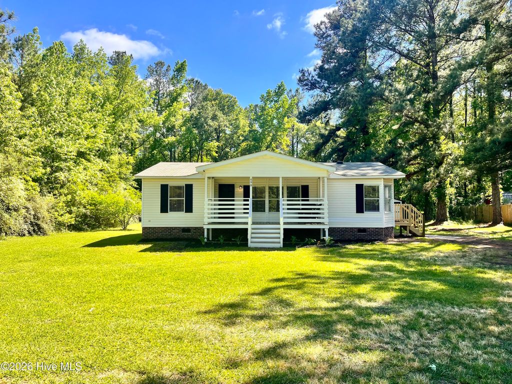 498 Arvida Spur Road, Rocky Point, NC 28457