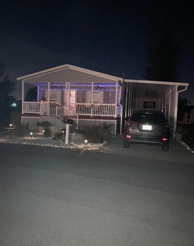 88 Sandhill Boulevard, Fort Pierce, FL 34982