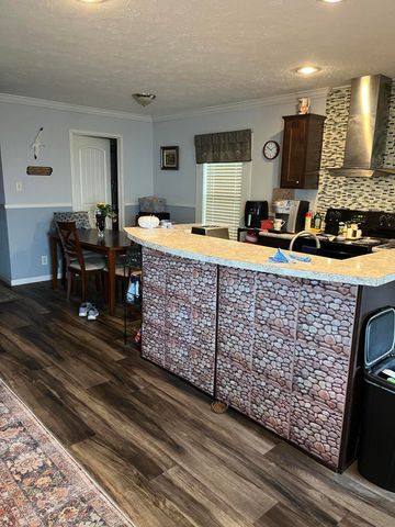 88 Sandhill Boulevard, Fort Pierce, FL 34982