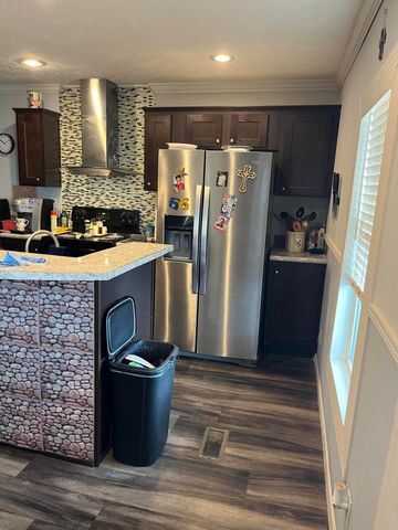 88 Sandhill Boulevard, Fort Pierce, FL 34982