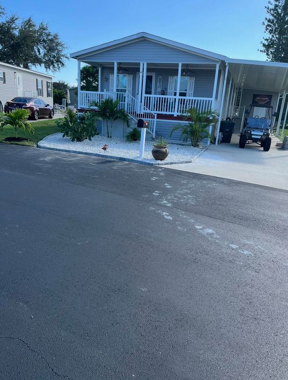 88 Sandhill Boulevard, Fort Pierce, FL 34982