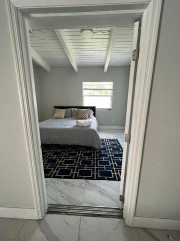 2465 Southridge Road, Delray Beach, FL 33444