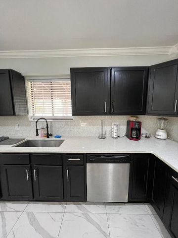 2465 Southridge Road, Delray Beach, FL 33444