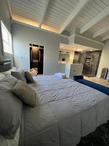 2465 Southridge Road, Delray Beach, FL 33444