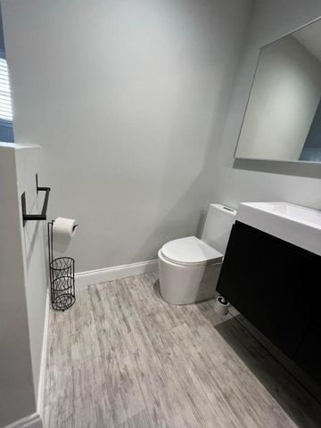 2465 Southridge Road, Delray Beach, FL 33444