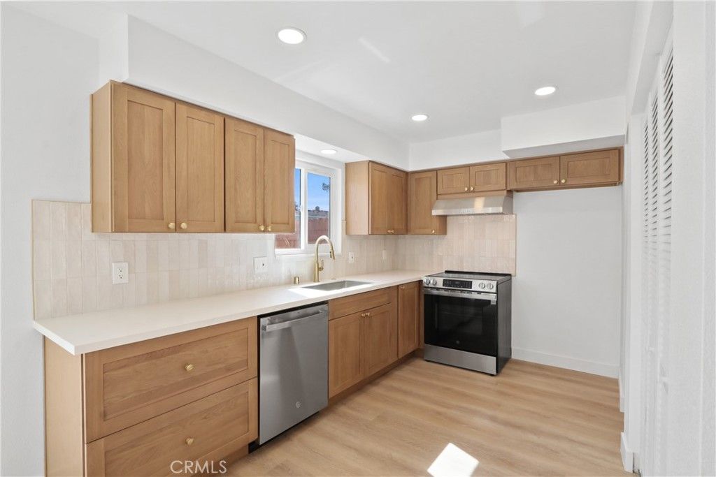 Image 15 of property listing at 19861 Keswick, Huntington Beach, CA 92646