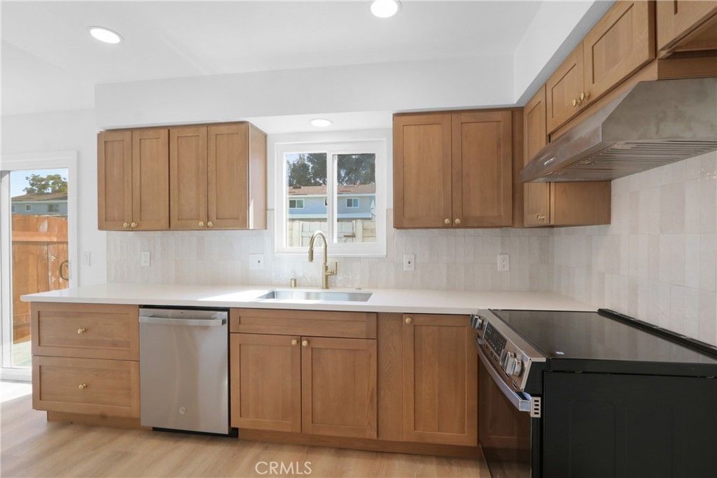 Image 17 of property listing at 19861 Keswick, Huntington Beach, CA 92646