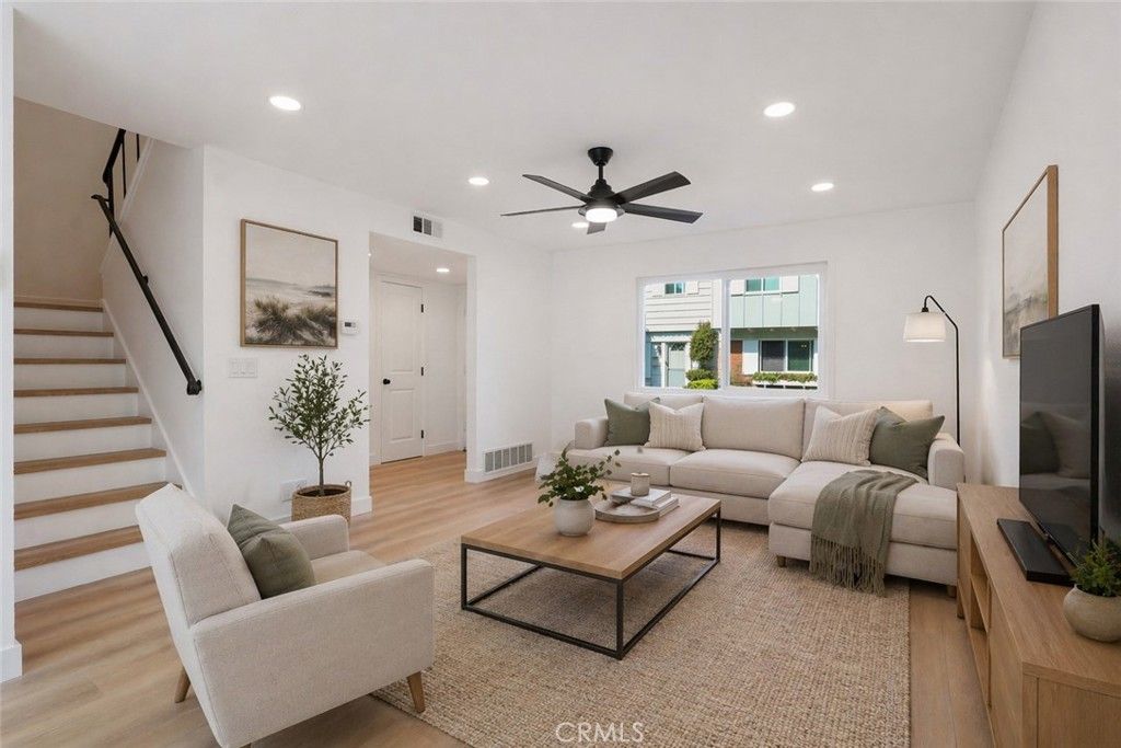 Image 3 of property listing at 19861 Keswick, Huntington Beach, CA 92646