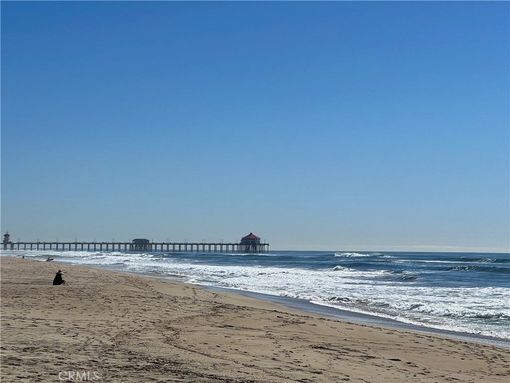 Image 52 of property listing at 19861 Keswick, Huntington Beach, CA 92646