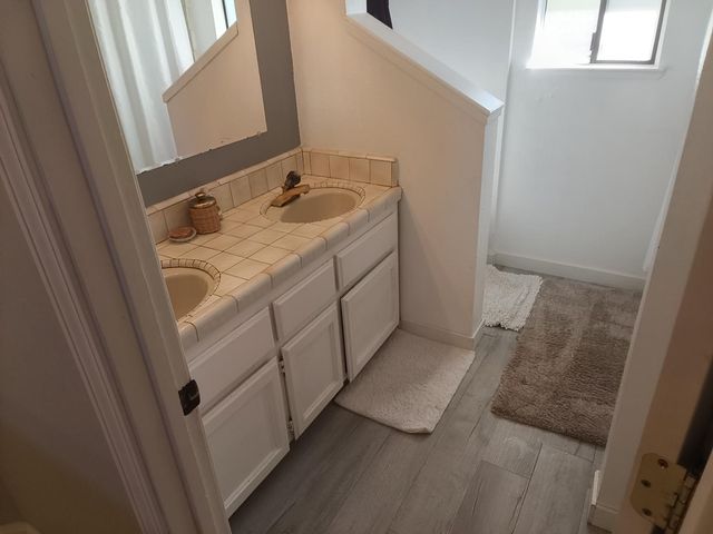 2797 Alhambra Dr, Cameron Park, CA 95682