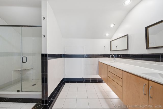 8601 E 78th Place, Tulsa, OK 74133