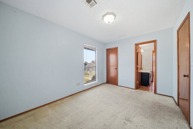 8601 E 78th Place, Tulsa, OK 74133