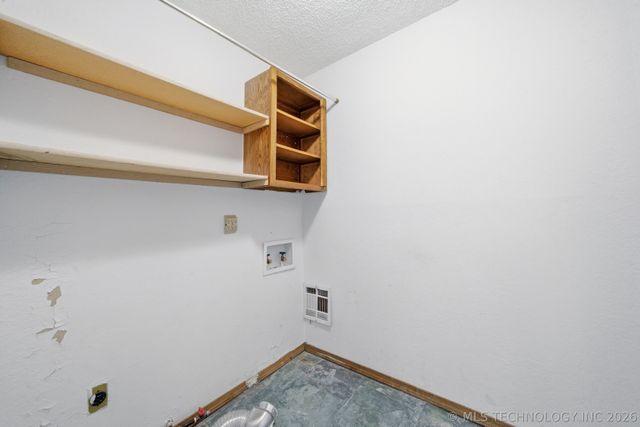 8601 E 78th Place, Tulsa, OK 74133