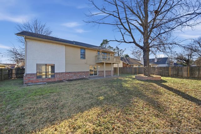 8601 E 78th Place, Tulsa, OK 74133