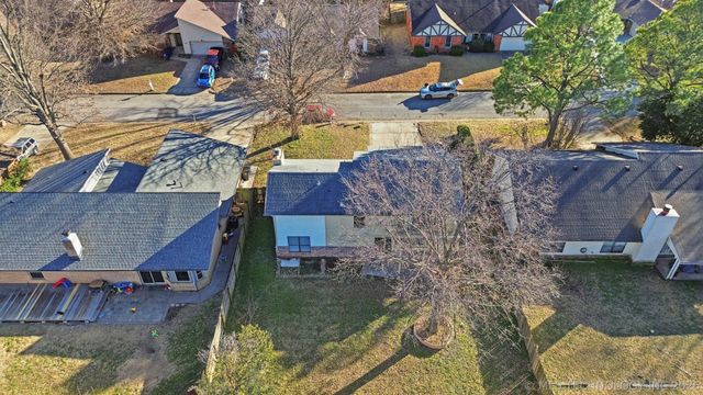 8601 E 78th Place, Tulsa, OK 74133