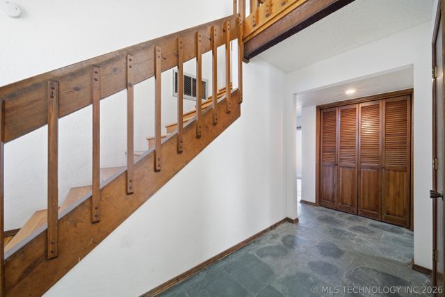 8601 E 78th Place, Tulsa, OK 74133