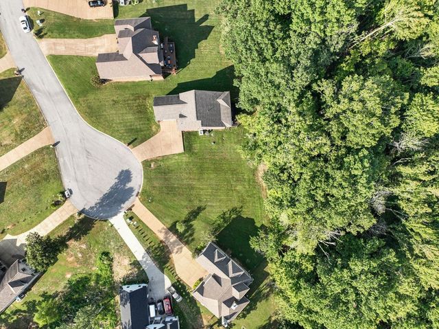 402 Zephyr Cv, Lebanon, TN 37087