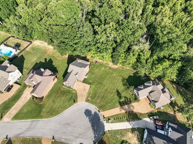 402 Zephyr Cv, Lebanon, TN 37087