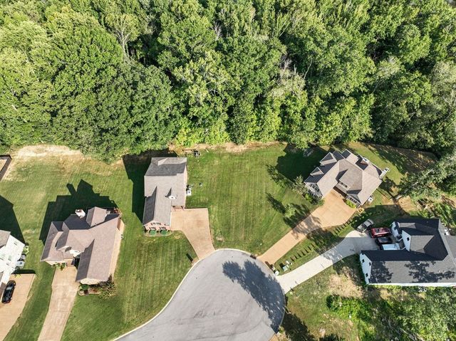 402 Zephyr Cv, Lebanon, TN 37087