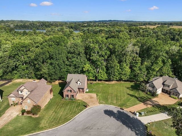 402 Zephyr Cv, Lebanon, TN 37087