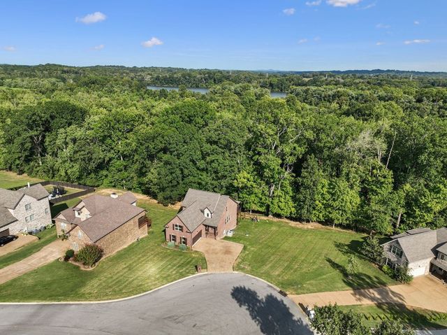 402 Zephyr Cv, Lebanon, TN 37087