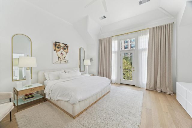 2224 Mid Lane, Houston, TX 77027