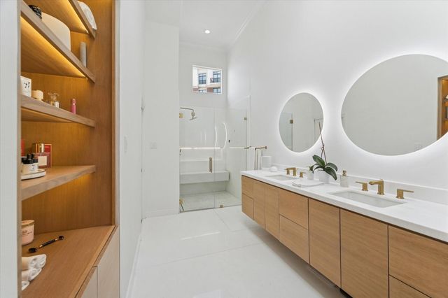 2224 Mid Lane, Houston, TX 77027