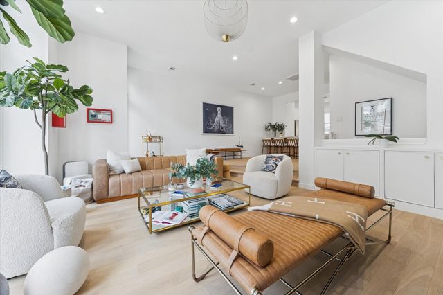 2224 Mid Lane, Houston, TX 77027