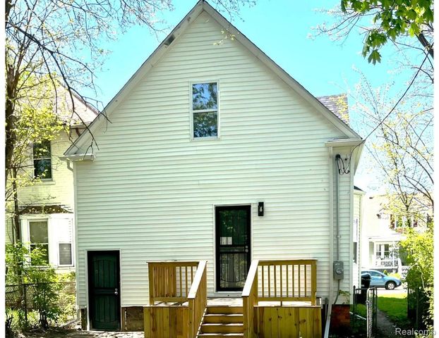 7520 Hanover Street, Detroit, MI 48206