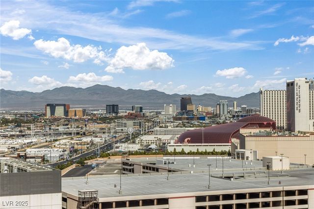 2000 North Fashion Show Drive 2414, Las Vegas, NV 89109